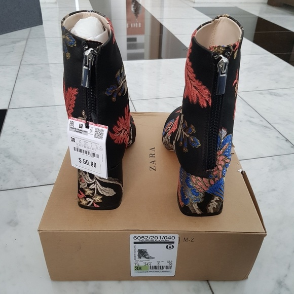 ZARA NEW HIGH HEEL JACQUARD ANKLE BOOTS - Picture 4 of 8